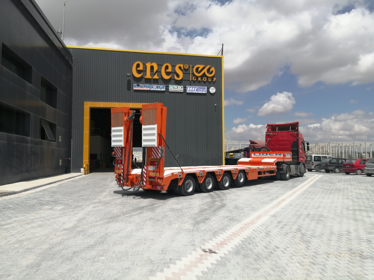 LIDER NEW 2025 MODELS YEAR LIDER TRAILER - Low loader semi-trailer: picture 1 LIDER NEW 2025 MODELS YEAR LIDER TRAILER - Low loader semi-trailer: picture 1