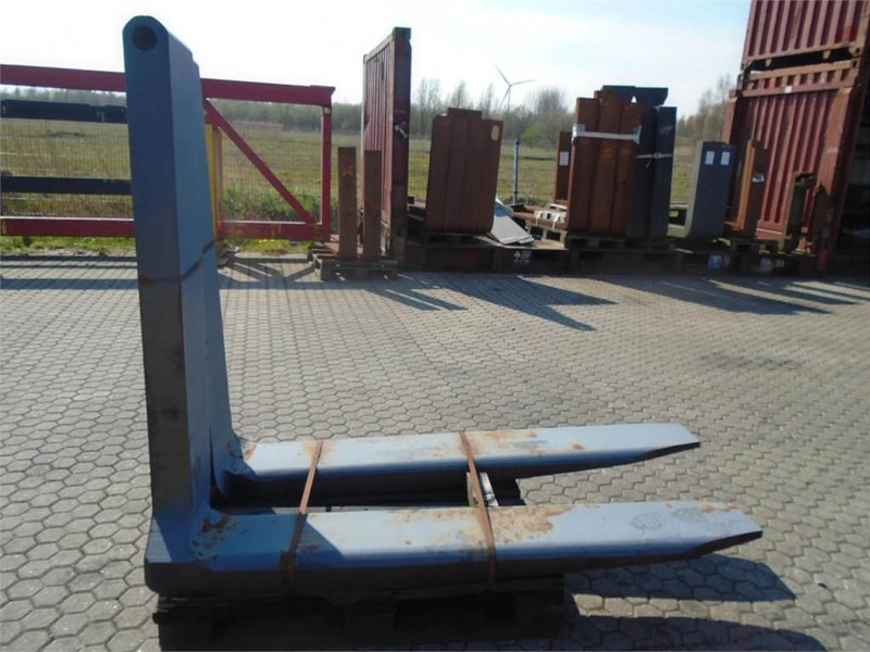 Fork Pin Type Custom 28.000kg@1200mm // 1800x310x110mm - Forks for Material handling equipment: picture 1 Fork Pin Type Custom 28.000kg@1200mm // 1800x310x110mm - Forks for Material handling equipment: picture 1