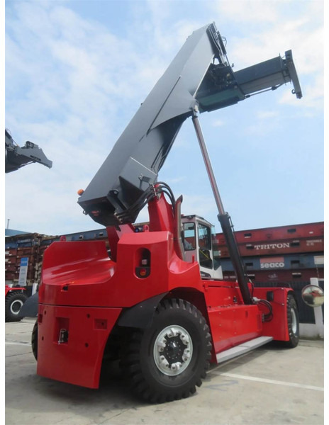 Kalmar DRU450-62S5 - Reach stacker: picture 5 Kalmar DRU450-62S5 - Reach stacker: picture 5
