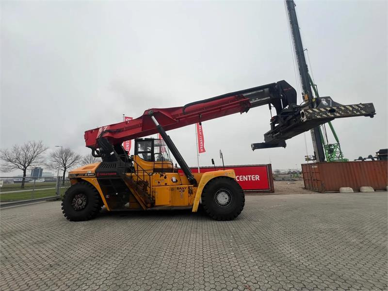 Sany RSC45C1 - Reach stacker: picture 1 Sany RSC45C1 - Reach stacker: picture 1