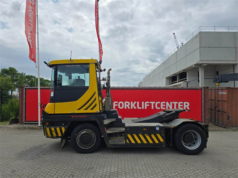 Terberg RT283 4x4 - Terminal tractor: picture 4 Terberg RT283 4x4 - Terminal tractor: picture 4