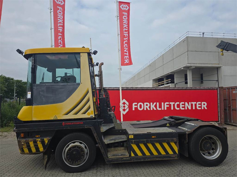 Terberg RT283 4x4 - Terminal tractor: picture 4 Terberg RT283 4x4 - Terminal tractor: picture 4