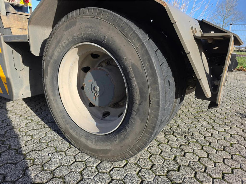 Terminal tractor Terberg YT222: picture 13 Terminal tractor Terberg YT222: picture 13