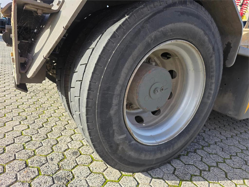 Terminal tractor Terberg YT222: picture 14 Terminal tractor Terberg YT222: picture 14