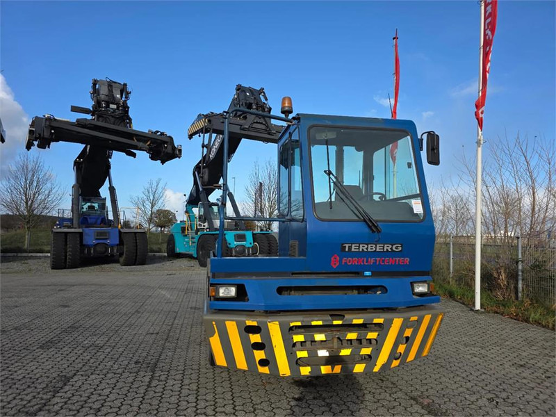 Terminal tractor Terberg YT222: picture 8 Terminal tractor Terberg YT222: picture 8