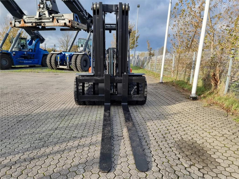 Toyota 8FD70F - Diesel forklift: picture 5 Toyota 8FD70F - Diesel forklift: picture 5