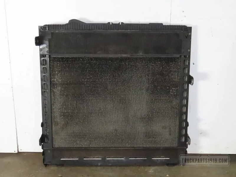 DAF 2125896 Radiateur DAF XF 106 - Radiator for Truck: picture 2 DAF 2125896 Radiateur DAF XF 106 - Radiator for Truck: picture 2