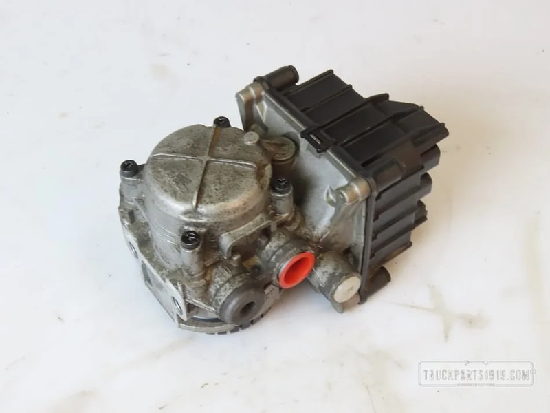 DAF Brake System Vooras EBS modulator DAF - Brake valve for Truck: picture 2 DAF Brake System Vooras EBS modulator DAF - Brake valve for Truck: picture 2