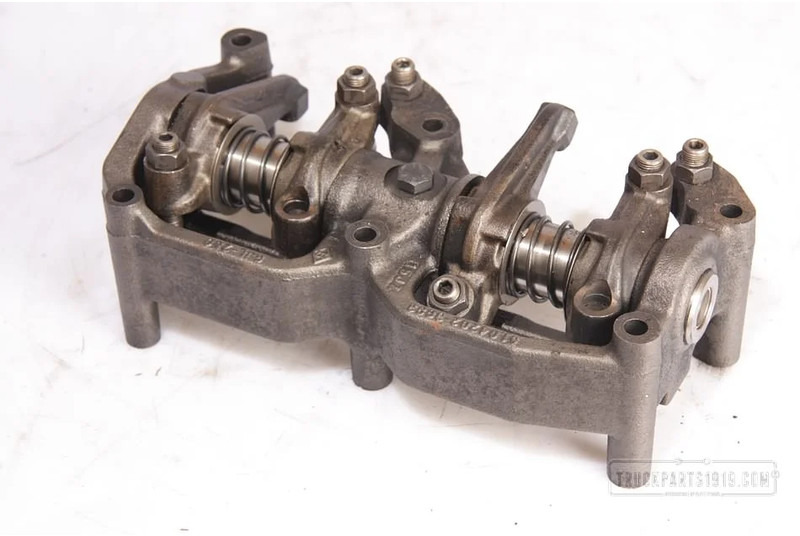 MAN Engines & Parts Tuimelaars D0836LFL54 - Cylinder head for Truck: picture 2 MAN Engines & Parts Tuimelaars D0836LFL54 - Cylinder head for Truck: picture 2