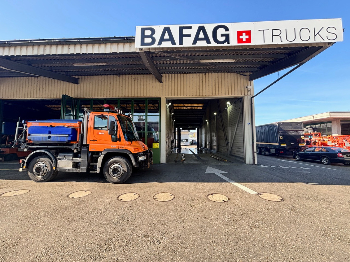 UNIMOG U400 - Tipper: picture 2 UNIMOG U400 - Tipper: picture 2