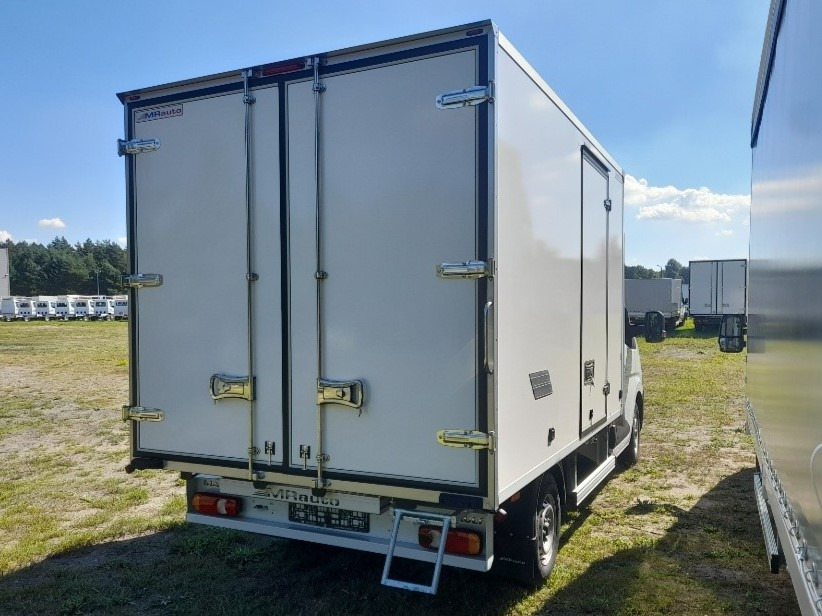 Renault Master Kühlkoffer O°/+20°C 230V Standkühlung - Refrigerated delivery van: picture 3 Renault Master Kühlkoffer O°/+20°C 230V Standkühlung - Refrigerated delivery van: picture 3