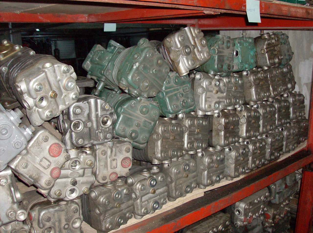 AIR COMPRESSOR MAN TGA 2 CYLINDERS MAN TGA - Air brake compressor for Truck: picture 5 AIR COMPRESSOR MAN TGA 2 CYLINDERS MAN TGA - Air brake compressor for Truck: picture 5