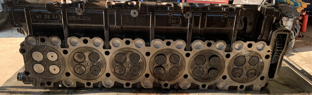 CYLINDER HEAD ASSEMBLY COMPLETE(INCLUDING CAMSHAFT) MAN TGA-TGS D2066 - Cylinder head for Truck: picture 3 CYLINDER HEAD ASSEMBLY COMPLETE(INCLUDING CAMSHAFT) MAN TGA-TGS D2066 - Cylinder head for Truck: picture 3