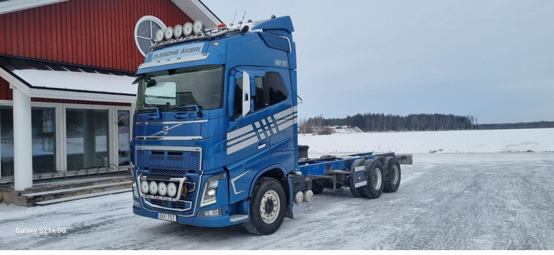 Volvo FH750 - Cab chassis truck: picture 4 Volvo FH750 - Cab chassis truck: picture 4