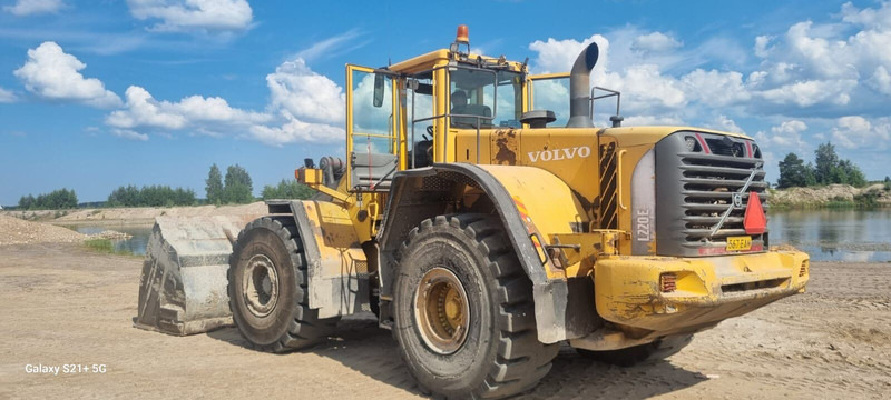 Volvo L220E - Wheel loader: picture 3 Volvo L220E - Wheel loader: picture 3