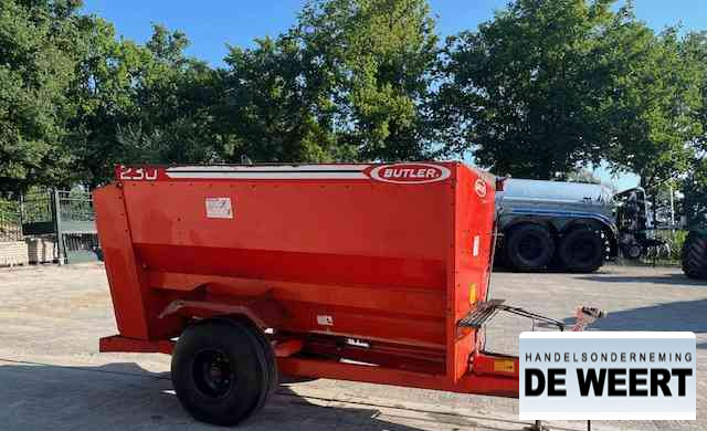 Butler 230 feedwagon - Forage mixer wagon: picture 3 Butler 230 feedwagon - Forage mixer wagon: picture 3