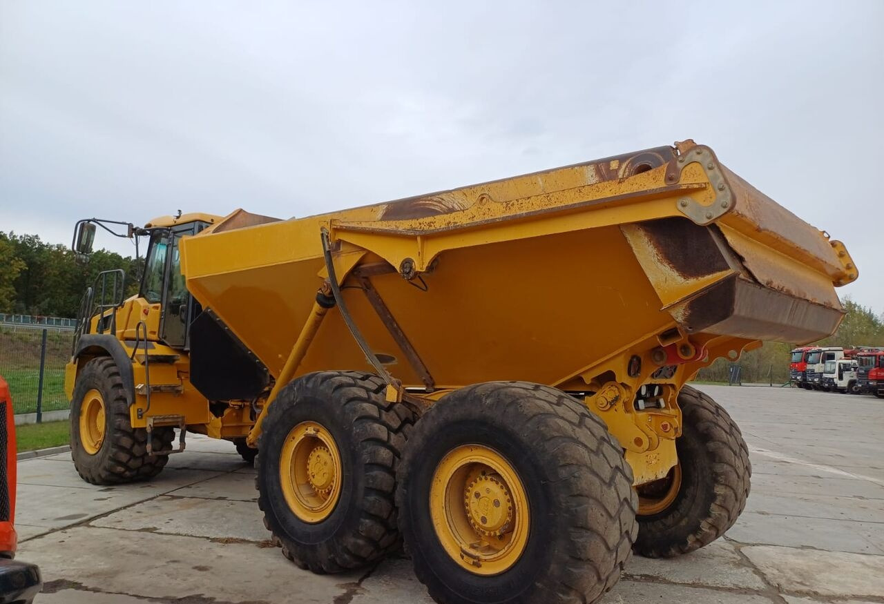 Bell B30E - Articulated dumper: picture 4 Bell B30E - Articulated dumper: picture 4