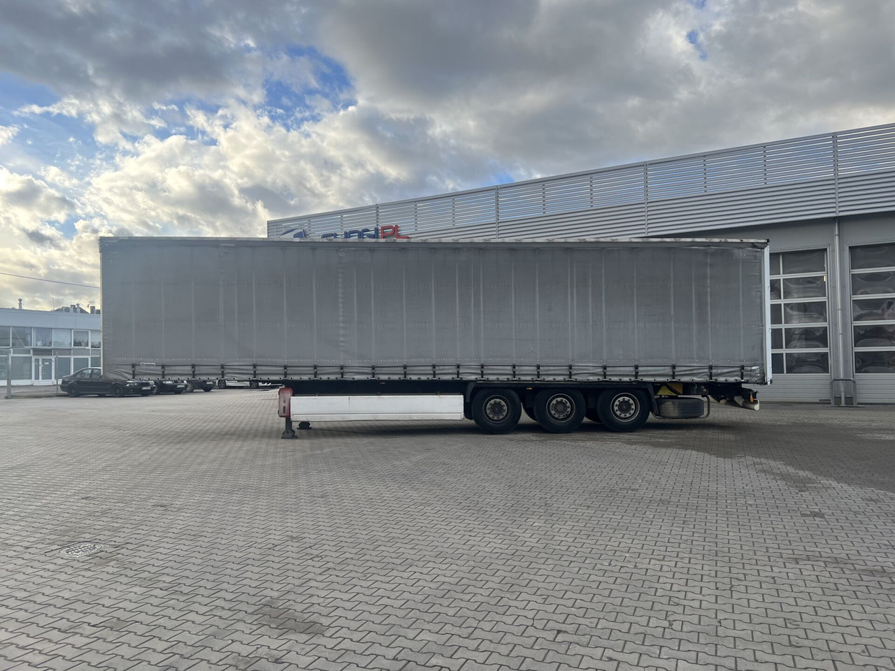 Naczepa ciężarowa KRONE - Curtainsider semi-trailer: picture 2 Naczepa ciężarowa KRONE - Curtainsider semi-trailer: picture 2