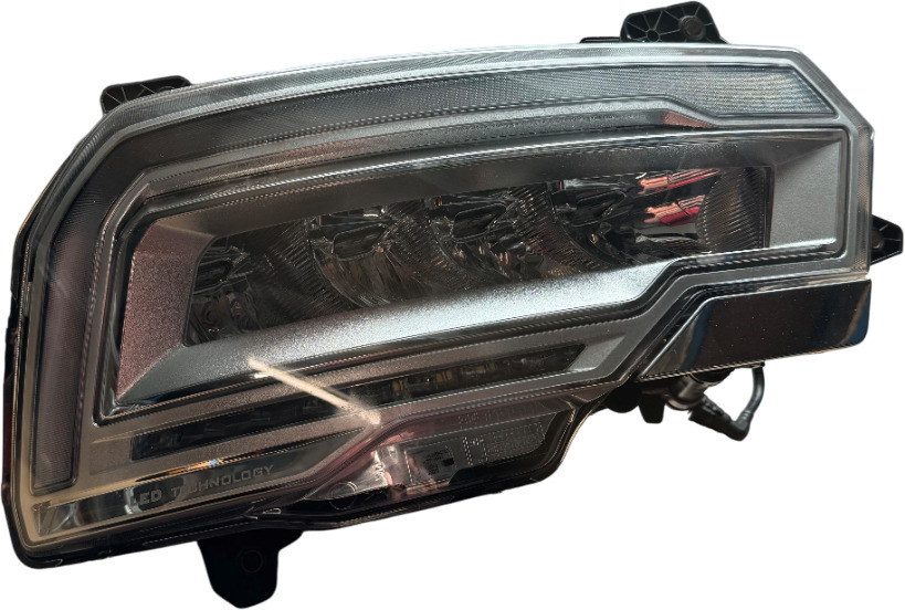DAF XD XF XG LED KOPLAMP RRV RECHTS GEBRUIKT 2188971U - Headlight for Truck: picture 1 DAF XD XF XG LED KOPLAMP RRV RECHTS GEBRUIKT 2188971U - Headlight for Truck: picture 1