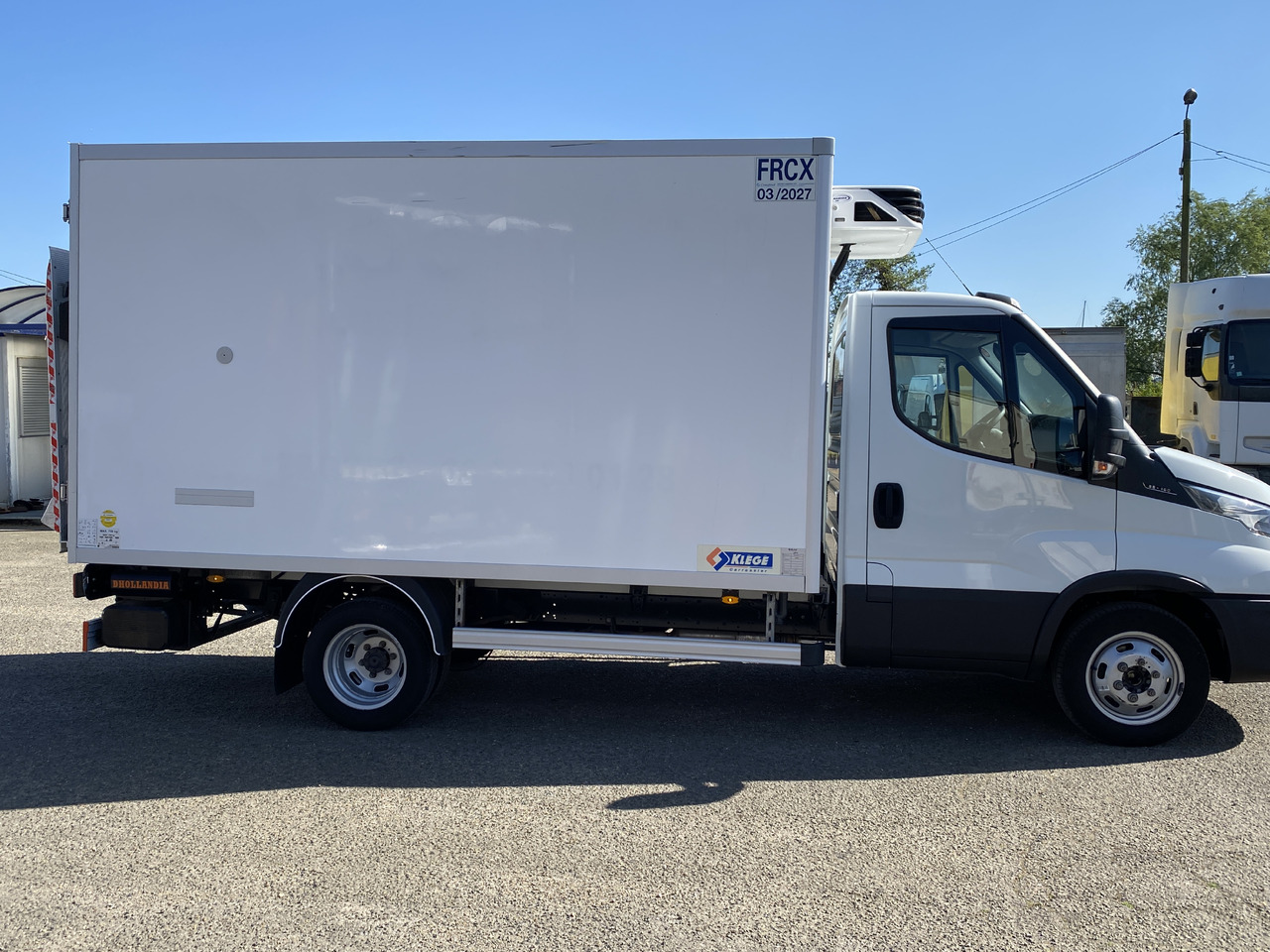 IVECO Daily frigorifique Hayon - Refrigerated delivery van: picture 2 IVECO Daily frigorifique Hayon - Refrigerated delivery van: picture 2