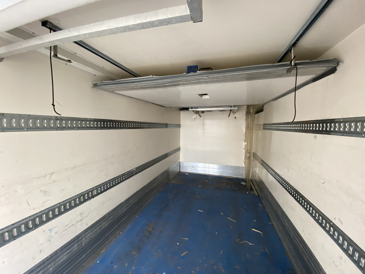 IVECO EUROCARGO - Refrigerator truck: picture 5 IVECO EUROCARGO - Refrigerator truck: picture 5