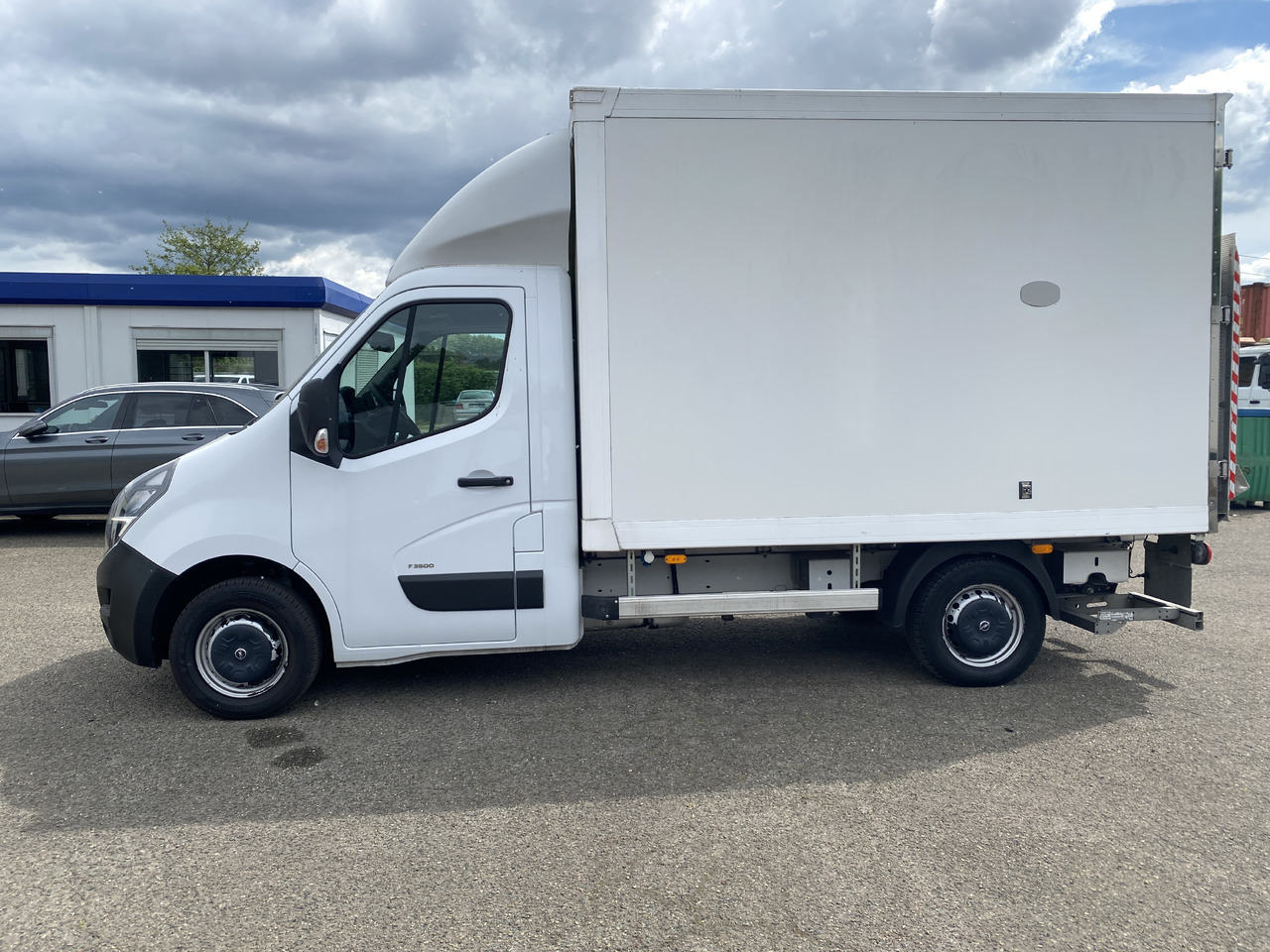 OPEL movano diesel hayon étagères - Refrigerated delivery van: picture 2 OPEL movano diesel hayon étagères - Refrigerated delivery van: picture 2