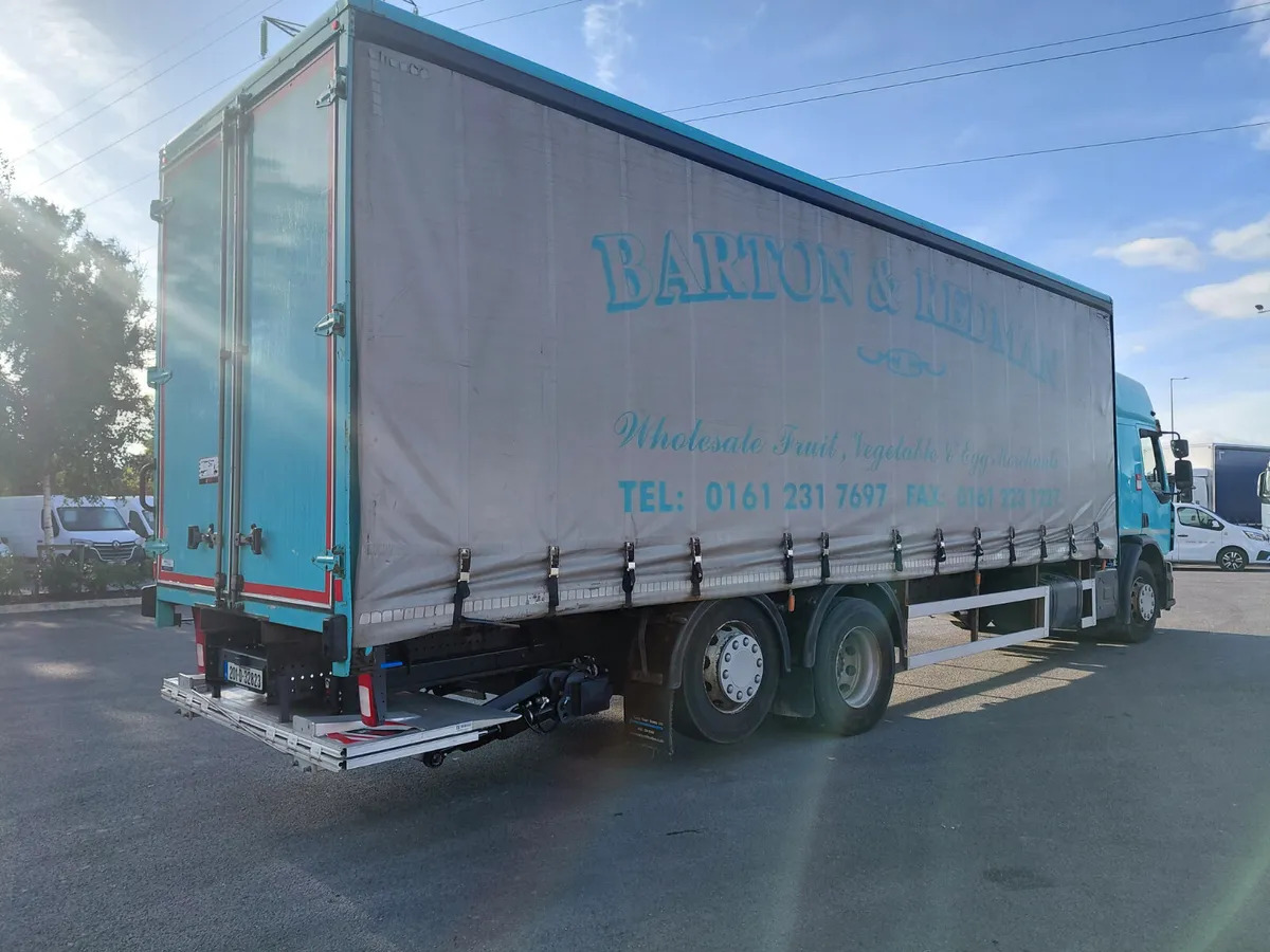 2020 Renault D Wide 26 Tonner 6×2 - Curtain side truck: picture 5 2020 Renault D Wide 26 Tonner 6×2 - Curtain side truck: picture 5