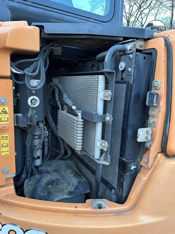 Mini excavator CASE CX 80 C: picture 21