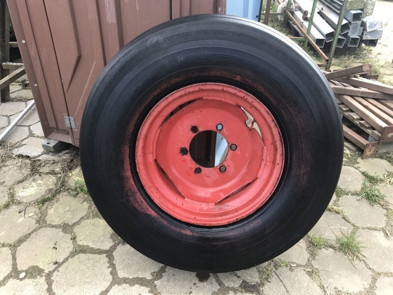13.5x20 wiel - Wheel and tire package for Agricultural machinery: picture 1 13.5x20 wiel - Wheel and tire package for Agricultural machinery: picture 1