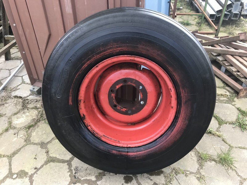 13.5x20 wiel - Wheel and tire package for Agricultural machinery: picture 2 13.5x20 wiel - Wheel and tire package for Agricultural machinery: picture 2
