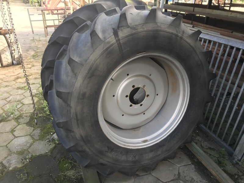 Wiel 16.9R30 - Wheel and tire package for Agricultural machinery: picture 1 Wiel 16.9R30 - Wheel and tire package for Agricultural machinery: picture 1