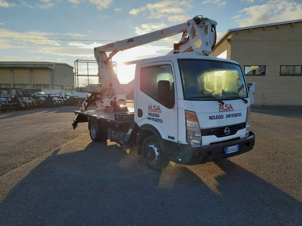 Oil & Steel 189 - Truck with aerial platform: picture 3 Oil & Steel 189 - Truck with aerial platform: picture 3