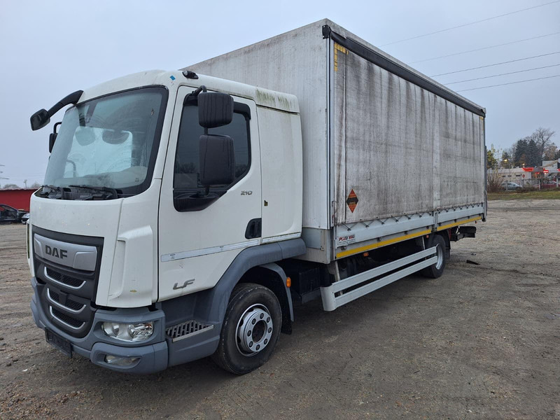 DAF LF 210 - Pritsche + Plane + DHollandia LBW 1000 kg - Box truck: picture 3 DAF LF 210 - Pritsche + Plane + DHollandia LBW 1000 kg - Box truck: picture 3