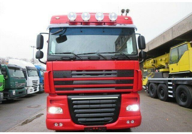 DAF XF105.410 6x2 Container + Crane - Skip loader truck: picture 2 DAF XF105.410 6x2 Container + Crane - Skip loader truck: picture 2