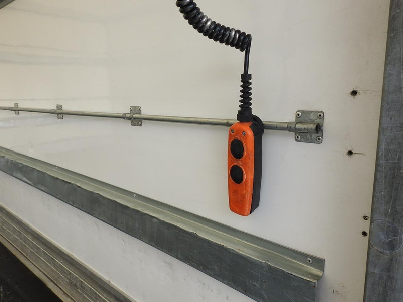 Closed box van Fiat DUCATO KONTENER WINDA 8 PALET TEMPOMAT NAWIGACJA LEDY KLIMATYZA: picture 20 Closed box van Fiat DUCATO KONTENER WINDA 8 PALET TEMPOMAT NAWIGACJA LEDY KLIMATYZA: picture 20