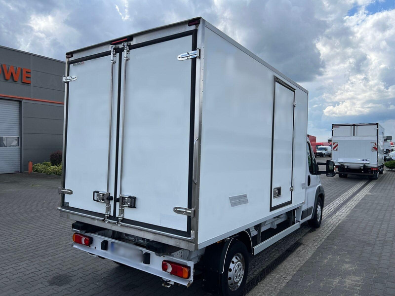 Fiat Ducato Kontener Chłodnia/Mroźnia 3x Drzwi 230V Salon PL - Refrigerated delivery van: picture 4 Fiat Ducato Kontener Chłodnia/Mroźnia 3x Drzwi 230V Salon PL - Refrigerated delivery van: picture 4