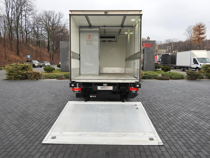 Refrigerated delivery van Iveco DAILY 70C17 CHŁODNIA 0*C WINDA 9 PALET ZASILANIE 230V TEMPOMAT K: picture 12