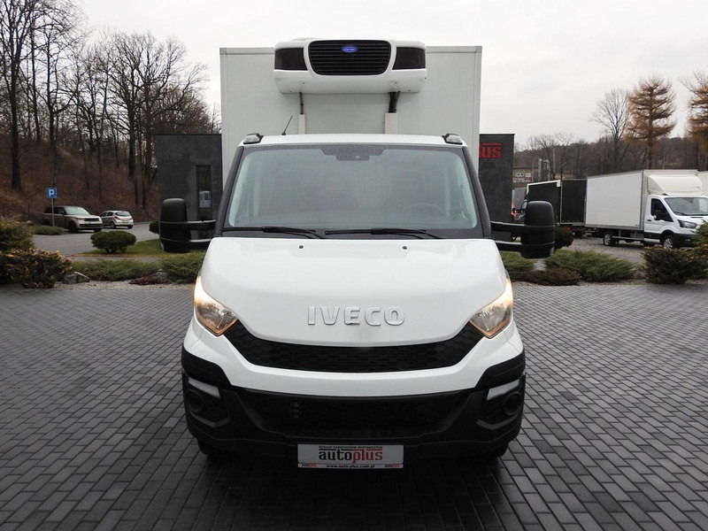 Iveco DAILY 70C17 CHŁODNIA 0*C WINDA 9 PALET ZASILANIE 230V TEMPOMAT K - Refrigerated delivery van: picture 5 Iveco DAILY 70C17 CHŁODNIA 0*C WINDA 9 PALET ZASILANIE 230V TEMPOMAT K - Refrigerated delivery van: picture 5