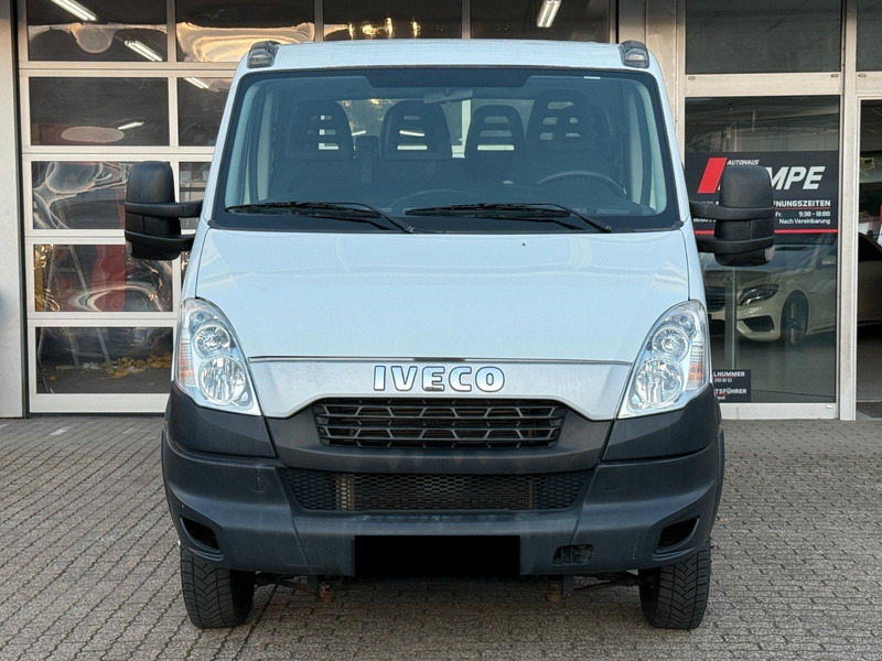 Iveco Daily 35C15 flatbed - Open body delivery van, Combi van: picture 2 Iveco Daily 35C15 flatbed - Open body delivery van, Combi van: picture 2