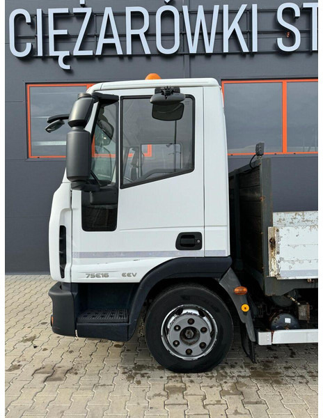 Tow truck Iveco Eurocargo 75E16: picture 12