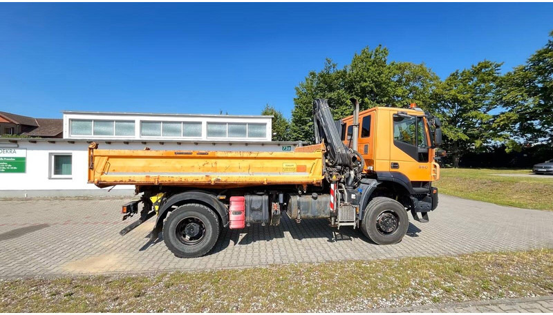Iveco Trakker 360 EEV - 3 way tipper + crane - Tipper, Crane truck: picture 3 Iveco Trakker 360 EEV - 3 way tipper + crane - Tipper, Crane truck: picture 3