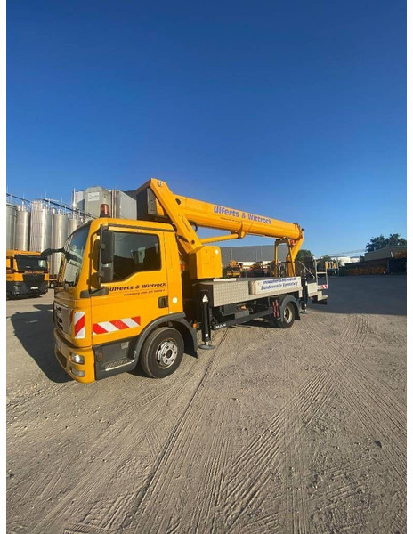 MAN Lifting basket - Ruthmann T330 33 m - Truck with aerial platform, Crane truck: picture 4 MAN Lifting basket - Ruthmann T330 33 m - Truck with aerial platform, Crane truck: picture 4