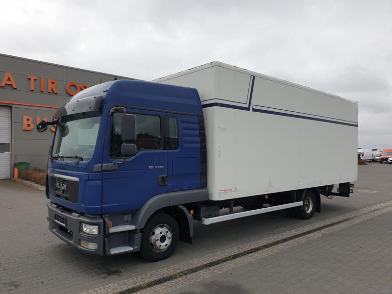 MAN TGL 8.220 EURO 5 CONTAINER+LIFT - Box truck: picture 1 MAN TGL 8.220 EURO 5 CONTAINER+LIFT - Box truck: picture 1