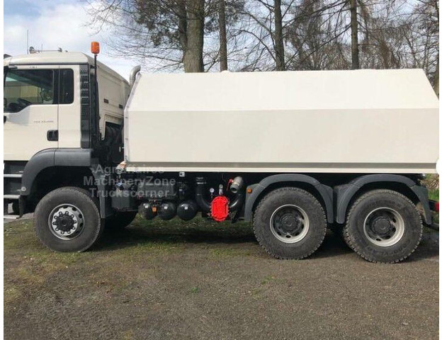 MAN TGS 33.500 - Tanker truck: picture 4 MAN TGS 33.500 - Tanker truck: picture 4