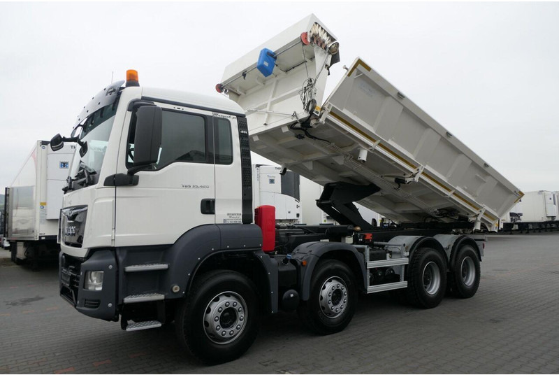 MAN TGS 35.420 - Tipper: picture 2 MAN TGS 35.420 - Tipper: picture 2