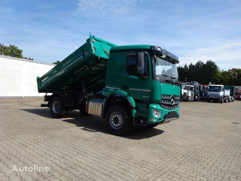 Mercedes-Benz 1843 Arocs 3 way Meiller tipper - Tipper: picture 2 Mercedes-Benz 1843 Arocs 3 way Meiller tipper - Tipper: picture 2