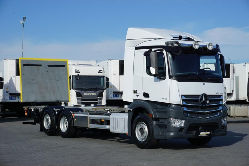 Mercedes-Benz ANTOS / 2545 / ACC / E 6 / BDF + WINDA / 7.15 , 7.45, 7.82 M / O - Cab chassis truck: picture 1 Mercedes-Benz ANTOS / 2545 / ACC / E 6 / BDF + WINDA / 7.15 , 7.45, 7.82 M / O - Cab chassis truck: picture 1
