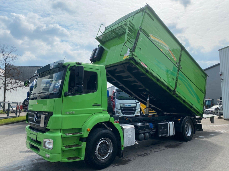 Mercedes-Benz Axor 1829 - Tipper: picture 1 Mercedes-Benz Axor 1829 - Tipper: picture 1