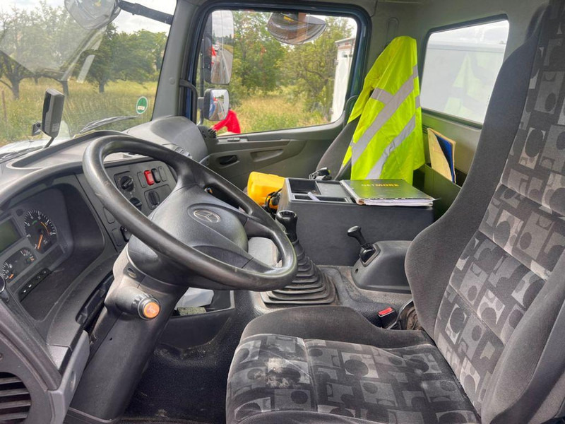 Mercedes-Benz Axor 1829 Palfinger hátsó daru PK 12002 klíma leasing Mercedes-Benz Axor 1829 Palfinger hátsó daru PK 12002 klíma: picture 7 Mercedes-Benz Axor 1829 Palfinger hátsó daru PK 12002 klíma leasing Mercedes-Benz Axor 1829 Palfinger hátsó daru PK 12002 klíma: picture 7