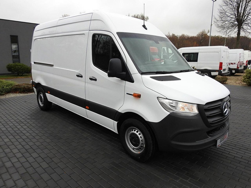 Mercedes-Benz ESPRINTER NOWY ELEKTRYCZNY FURGON AUTOMAT GWARANCJA 95KM [ 607 - Closed box van, Electric van: picture 4 Mercedes-Benz ESPRINTER NOWY ELEKTRYCZNY FURGON AUTOMAT GWARANCJA 95KM [ 607 - Closed box van, Electric van: picture 4